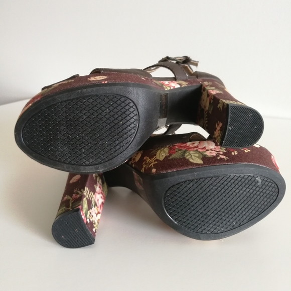 ❤️[3/$35] Qupid Strappy Floral Platform Block Heel - Picture 6 of 9